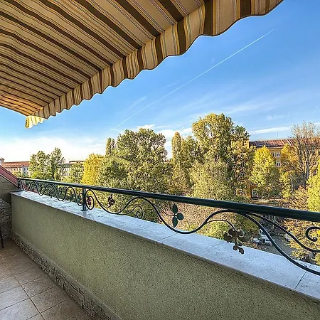 Apartamento Mansard Lozenets *